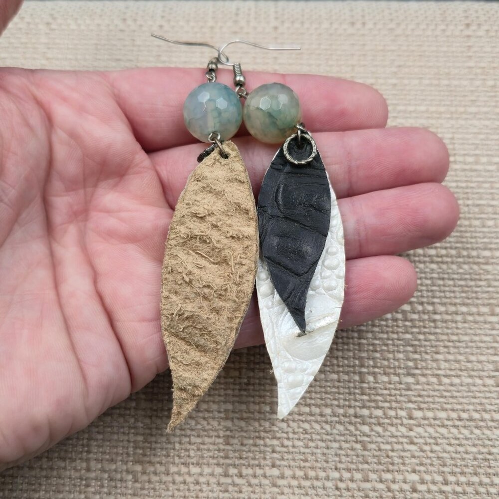 Silver Plated Handmade Glass And Leather Leaf Earrings B957 - Picture 3 of 5